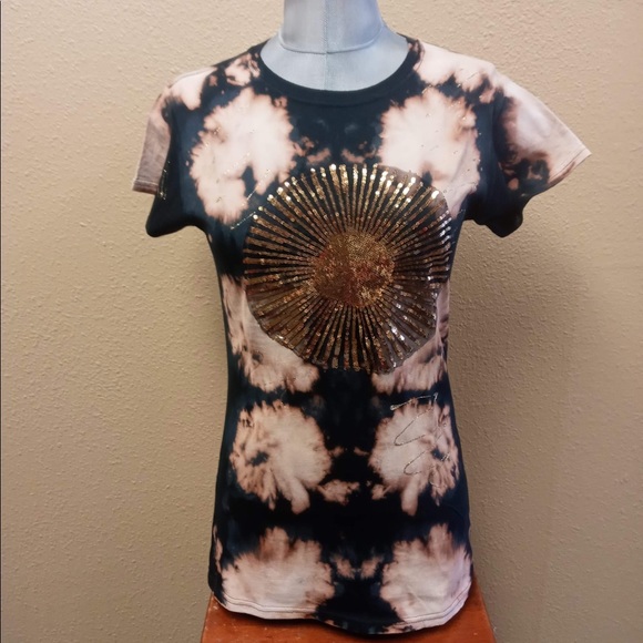 Tops - Picture 7 of 16